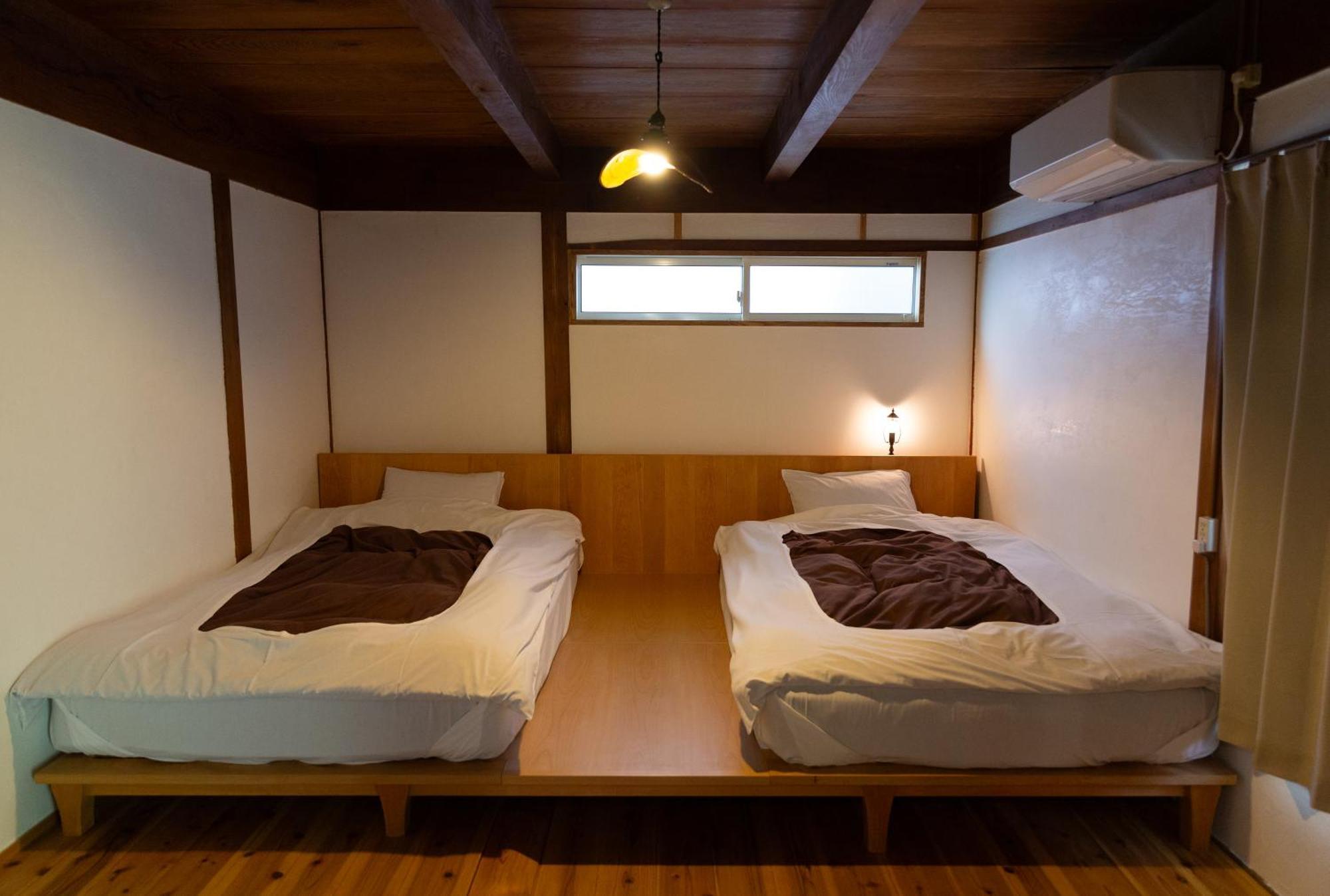 猫と図書館のある宿 草地家 Kusachike Minamiawaji Buitenkant foto